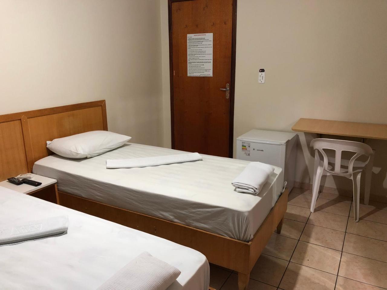 Acalantus Hotel Goiânia Esterno foto